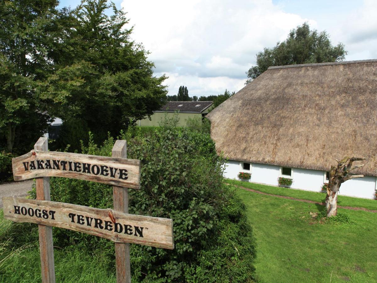 Quaint Farmhouse Near River In Oosterwijk Leerdam Exterior foto